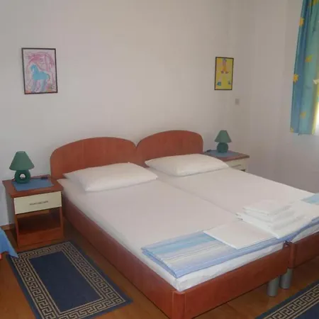 Borna Apartment *
